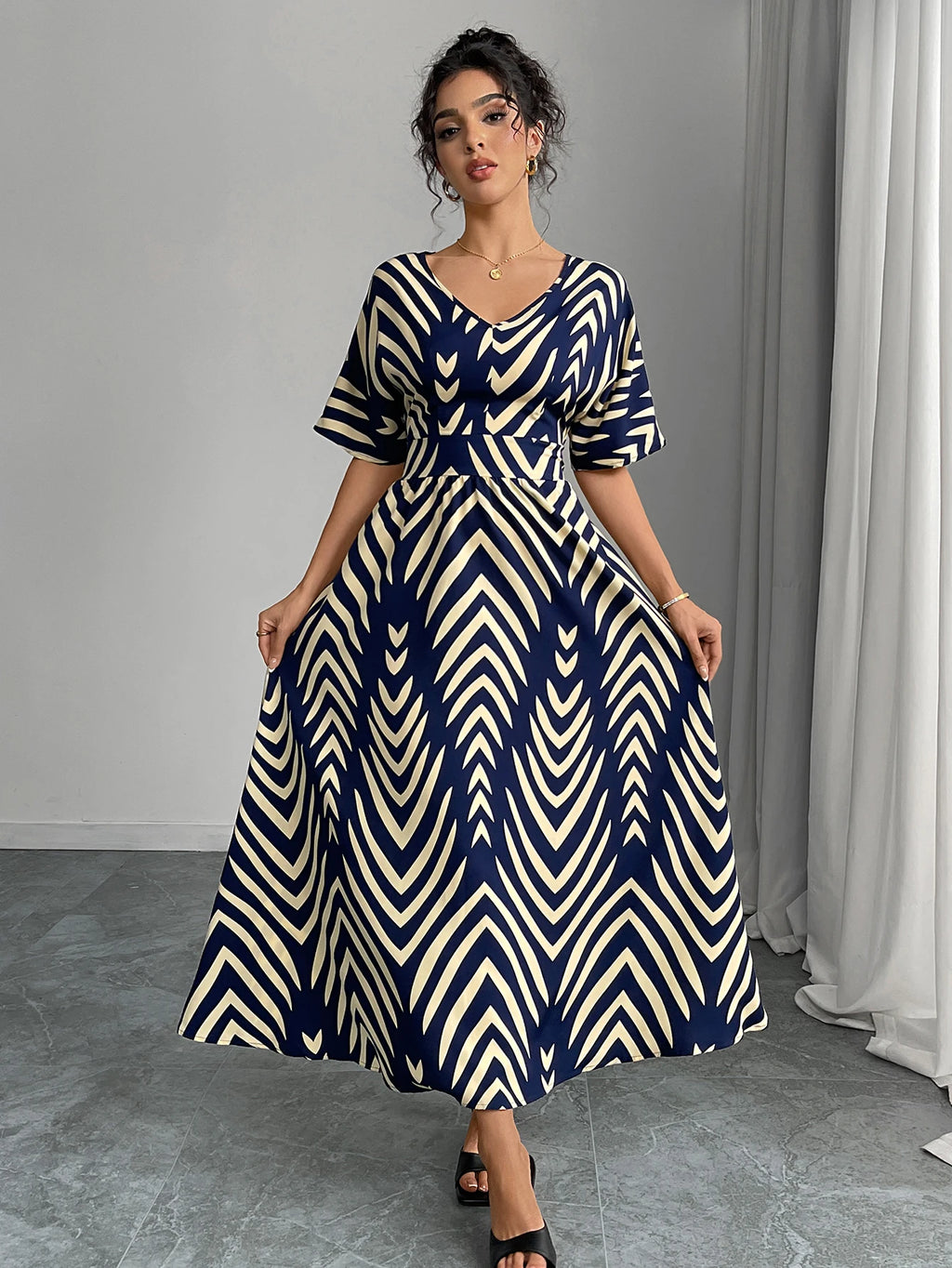 Lila Elegant Twill Swing Dress