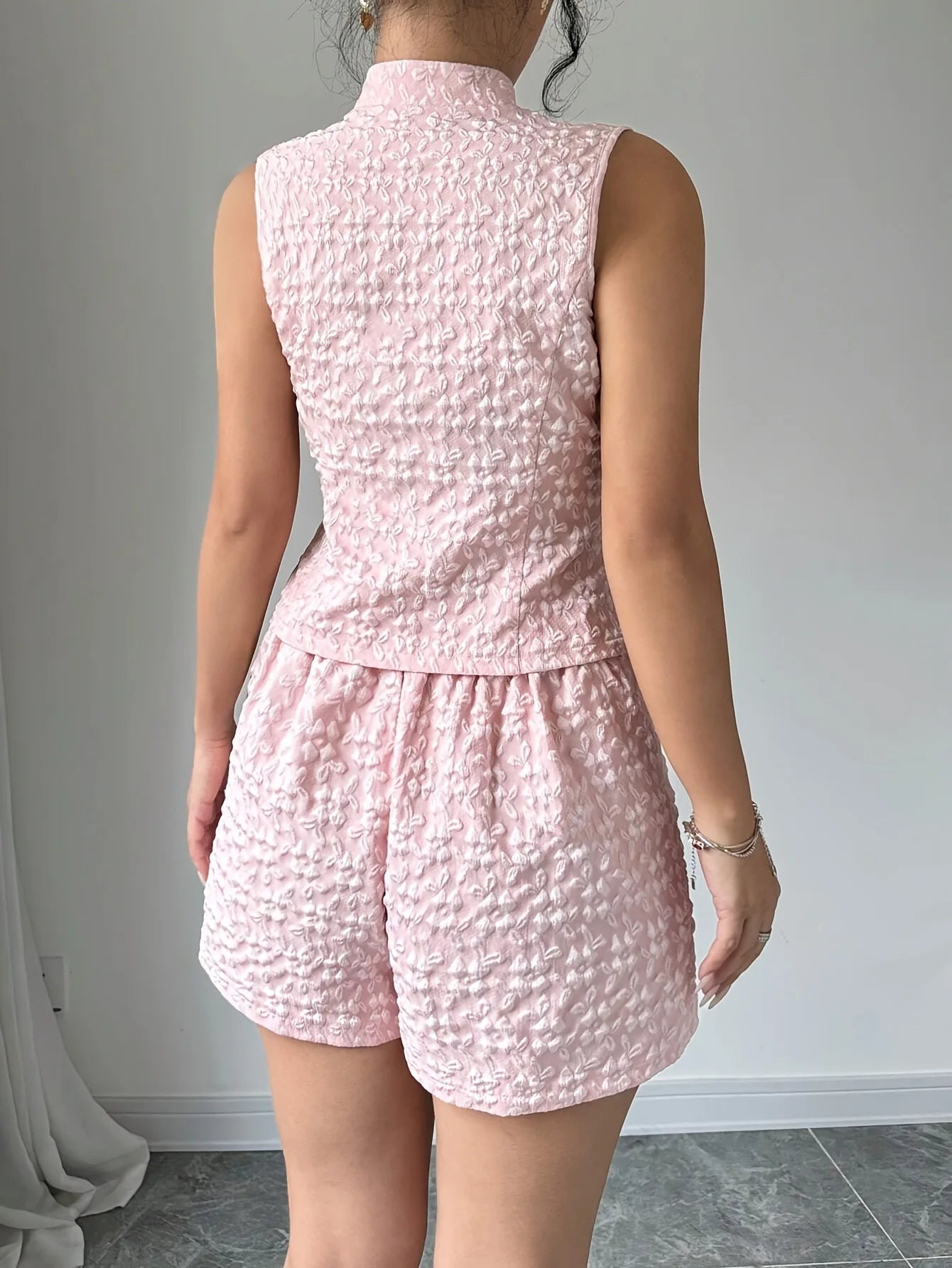 Isla Sculpted Jacquard Set