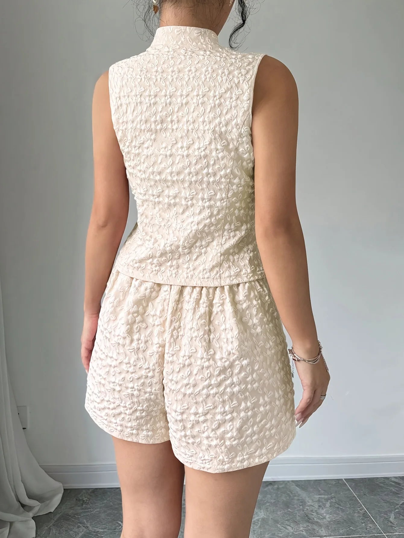 Isla Sculpted Jacquard Set