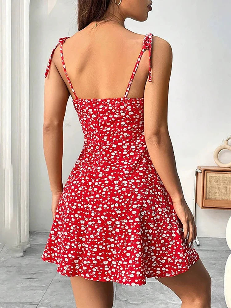 Lila Chic Floral Mini Dress