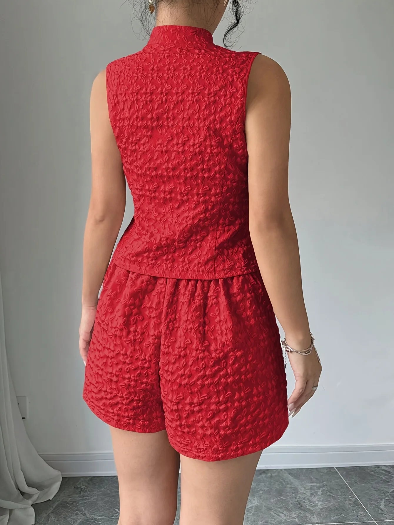 Isla Sculpted Jacquard Set