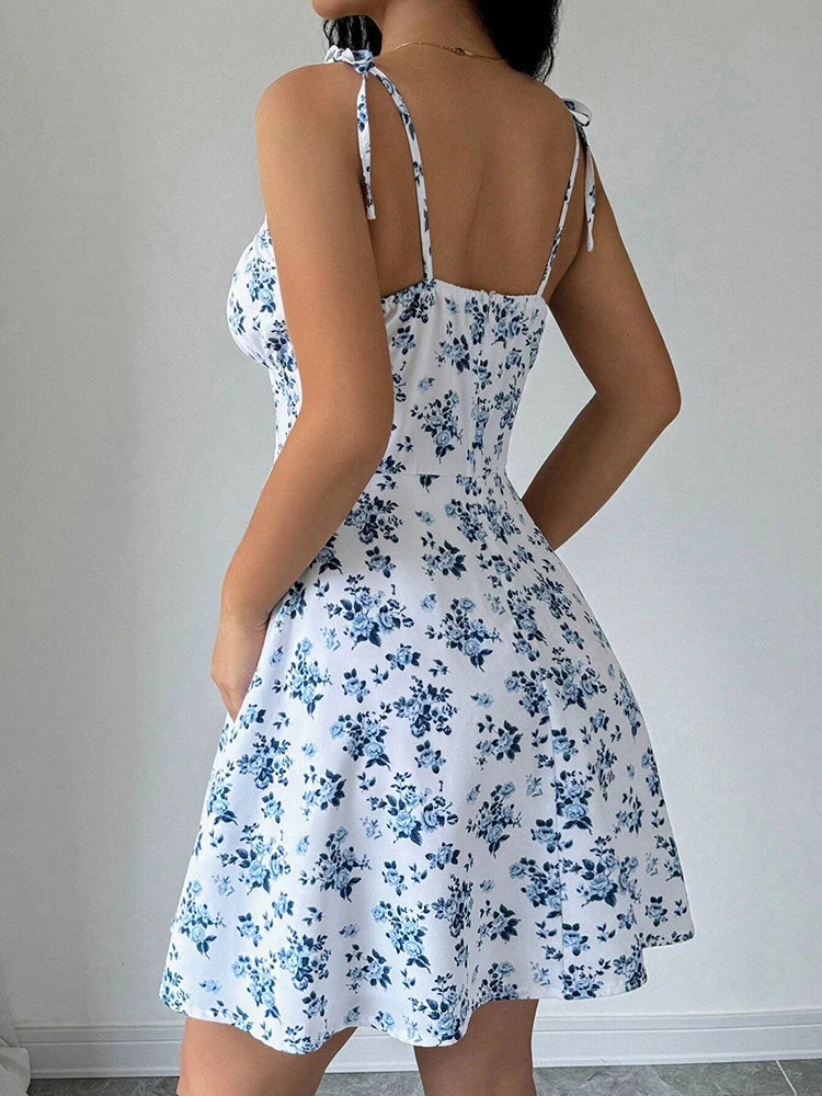 Lila Chic Floral Mini Dress